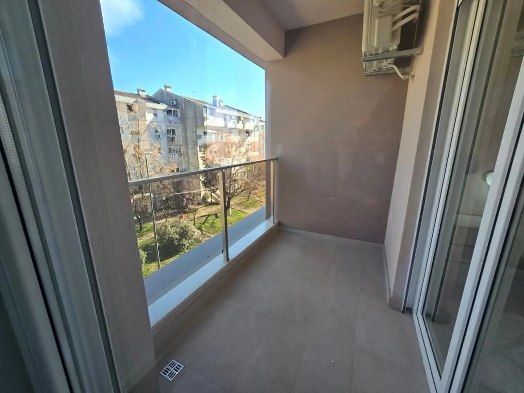 Rent, one bedroom apartment, 47m², Stari Aerodrom, Podgorica