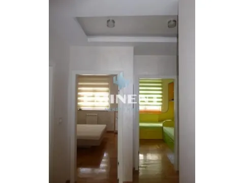 Izdavanje, trosoban stan, 70m², Uciteljsko Naselje, Zvezdara Sve Podlokacije - image 6