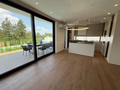 Prodaja, kuća, 253m², Beočić, Rekovac - image 9