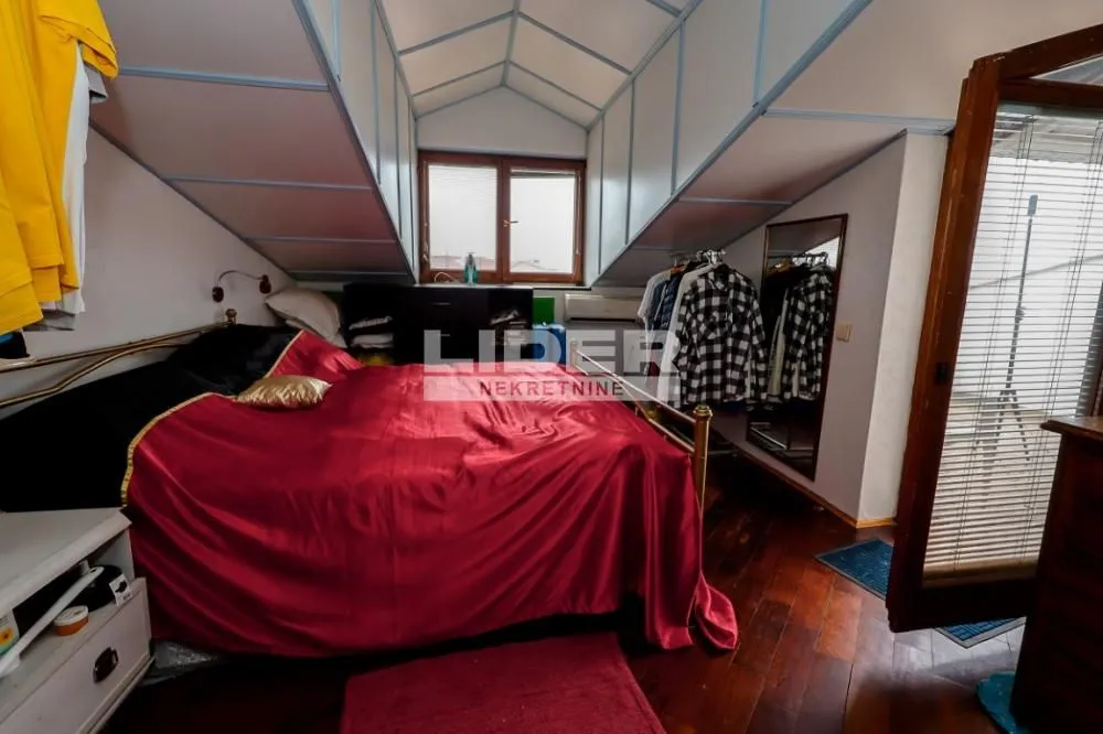 Sale, three bedroom apartment, 110m², Stari Grad, Beograd