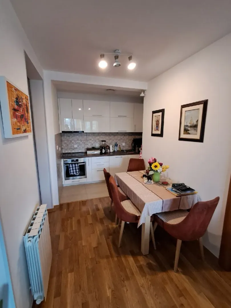 Prodaja, dvosoban stan, 64m², Obala Morače, Podgorica