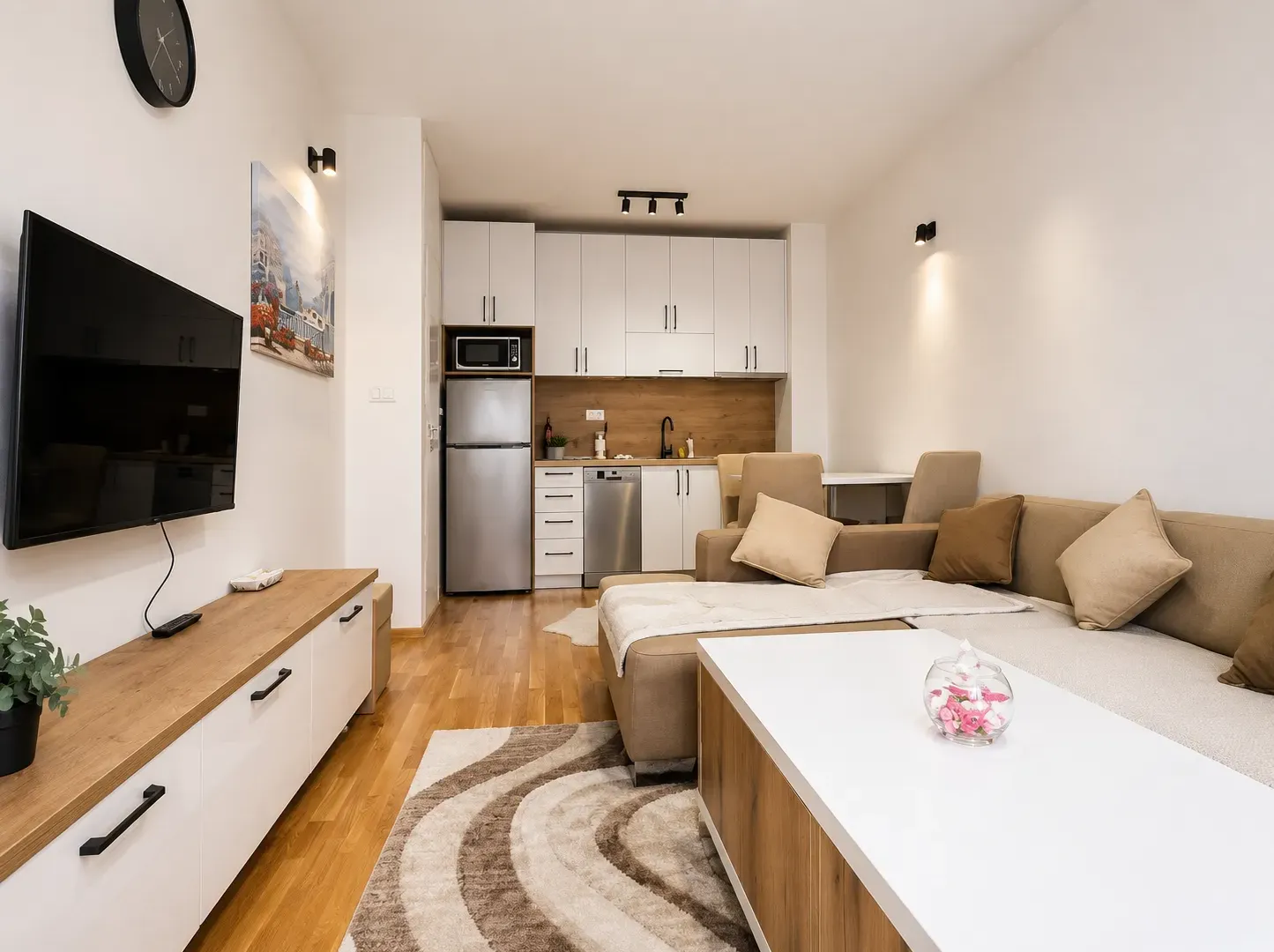 Izdavanje, jednosoban stan, 39m², Zagorič, Podgorica