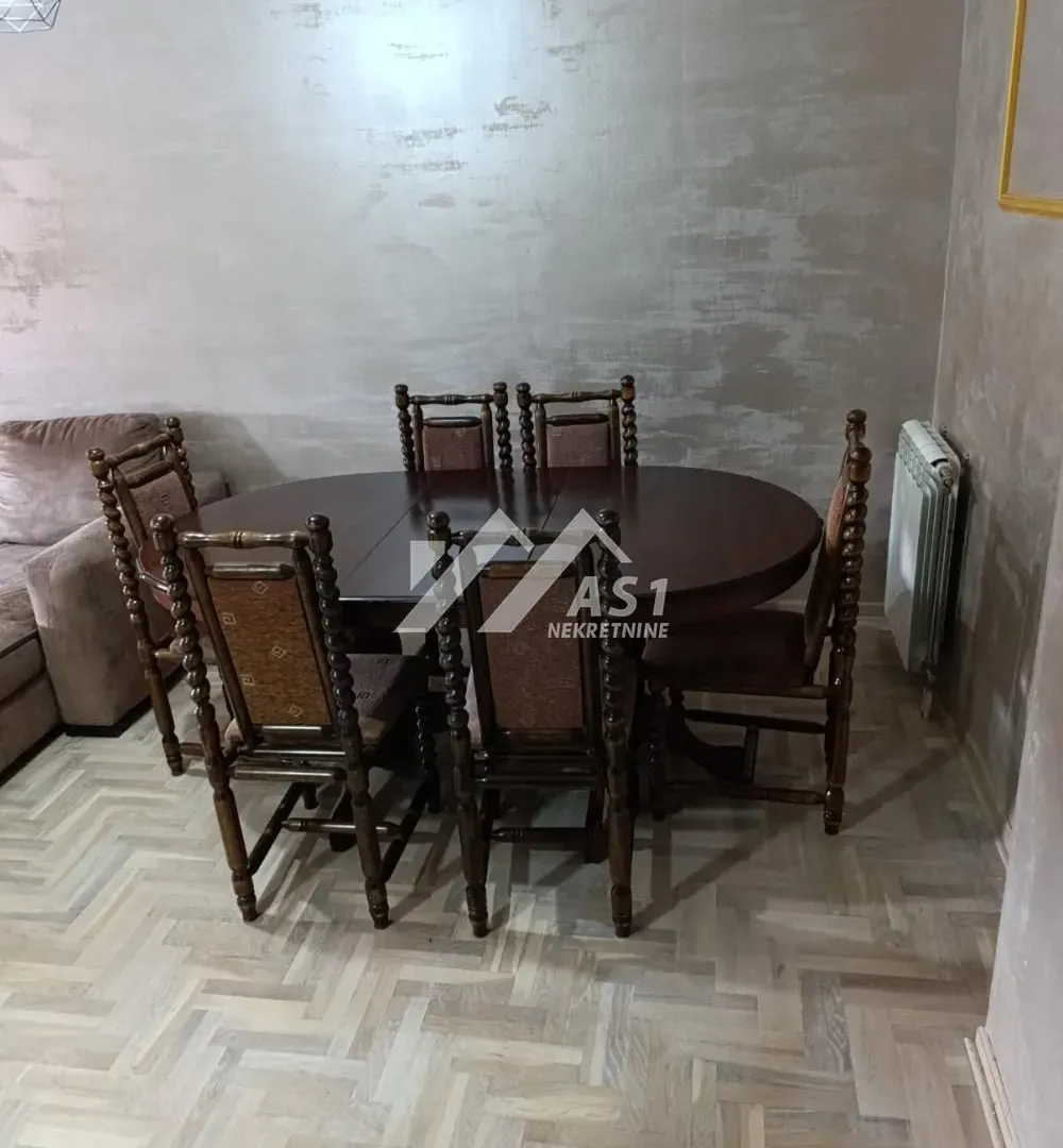 Prodaja, trosoban stan, 76m², Detelinara, Novi Sad Sve Podlokacije