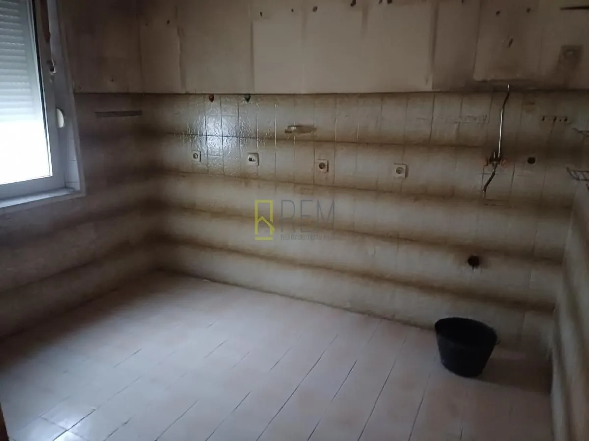 Prodaja, dvosoban stan, 85m², Centar, Podgorica