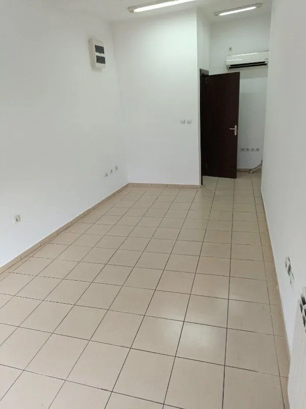 Prodaja, poslovni prostor, 21m², Centar, Kragujevac