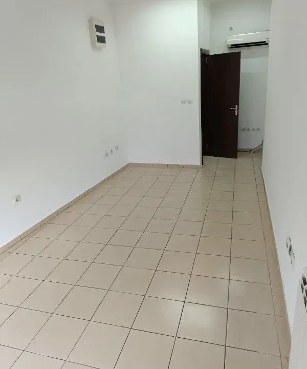 Sale, office space, 21m², Centar, Kragujevac