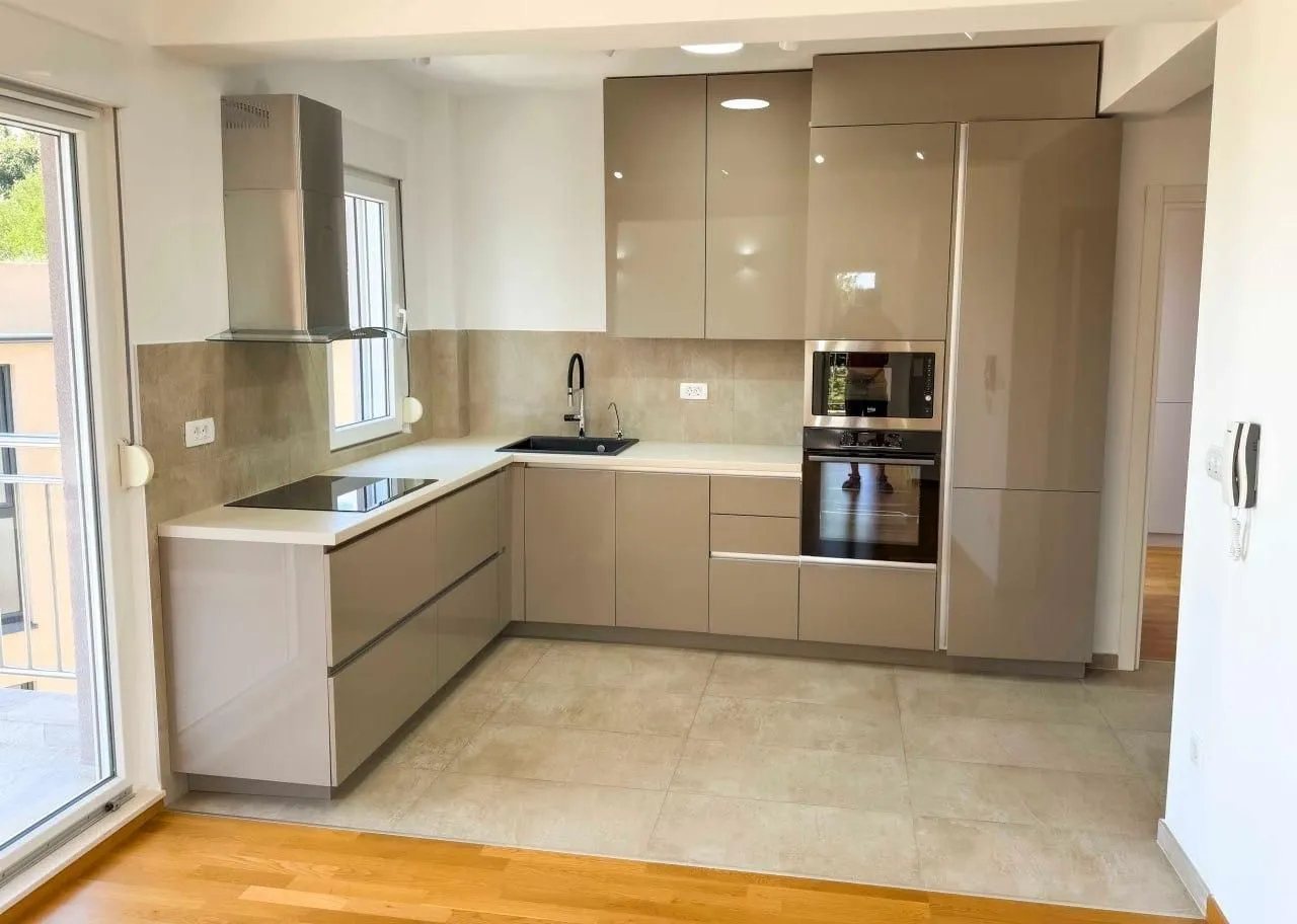 Sale, two bedroom apartment, 72m², Tivat, Crna Gora