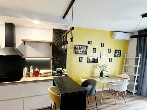 Prodaja, trosoban stan, 107m², Budva, Crna Gora - image 8