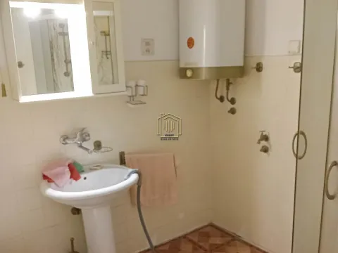 Sale, two bedroom apartment, 85m², Gintaš, Podgorica - image 8