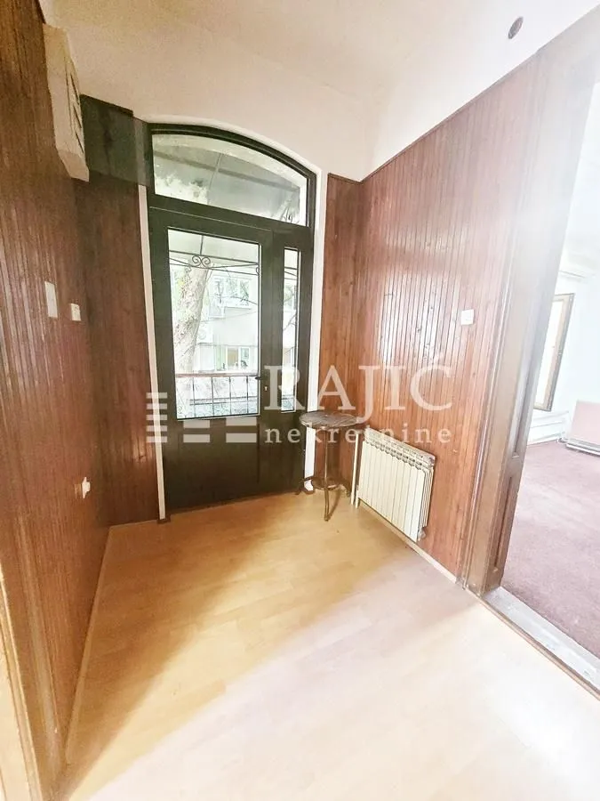 Rent, office space, 89m², Savski Venac, Beograd