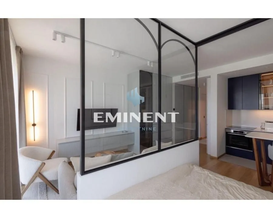 Izdavanje, jednosoban stan, 35m², Gundulićev Venac, Beograd