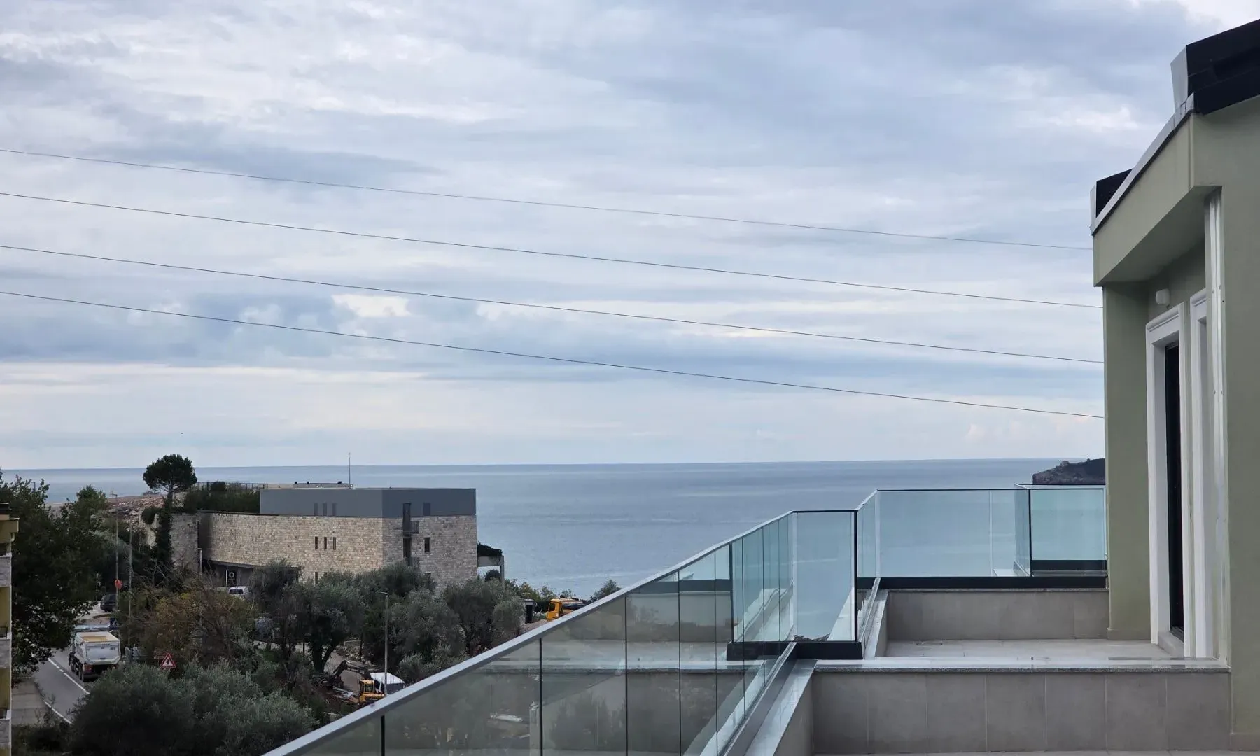 Prodaja, dvosoban stan, 108m², Kamenovo, Budva