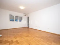 Izdavanje, jednosoban stan, 50m², Pobrežje, Podgorica - image 2