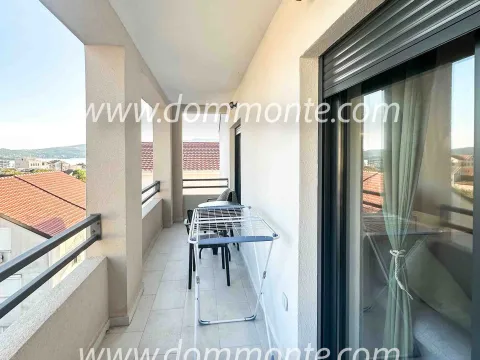 Rent, three bedroom apartment, 100m², Mažina, Tivat - image 4