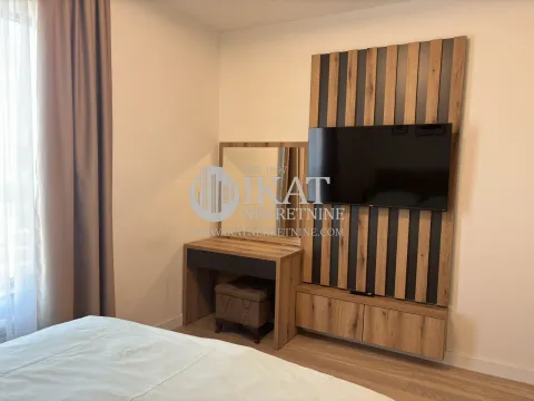 Izdavanje, trosoban stan, 85m², Savski Venac, Beograd - image 8