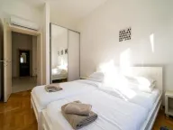 Sale, two bedroom apartment, 84m², Morinj, Kotor - image 1