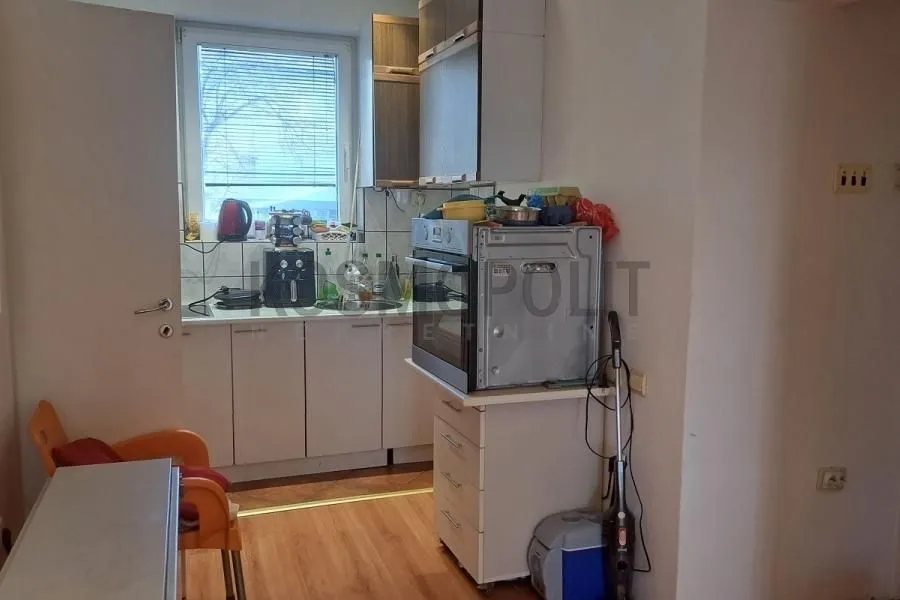 Prodaja, dvosoban stan, 46m², Bele Vode, Beograd
