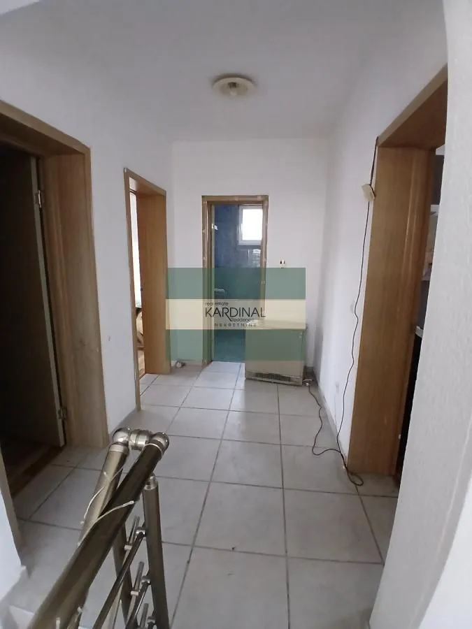 Prodaja, kuća, 330m², Topola, Srbija
