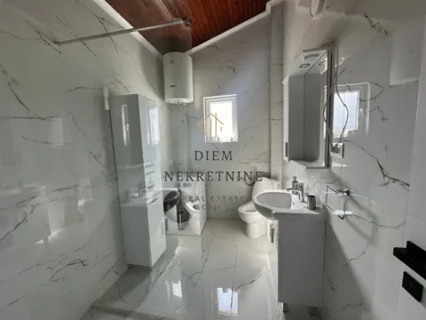 Izdavanje, dvosoban stan, 82m², Stari Aerodrom, Podgorica - image 10