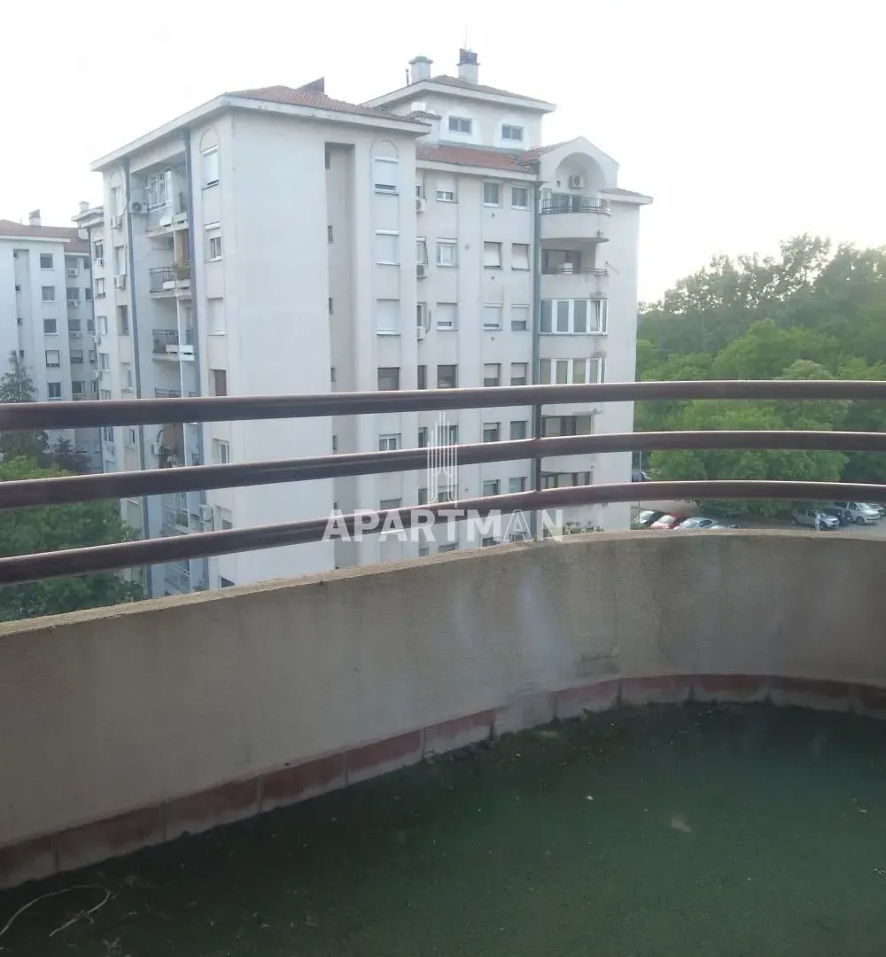 Prodaja, trosoban stan, 96m², Čukarička Padina, Beograd