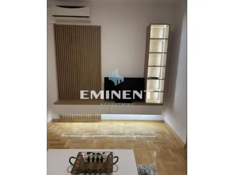 Rent, one bedroom apartment, 30m², Stari Grad, Beograd