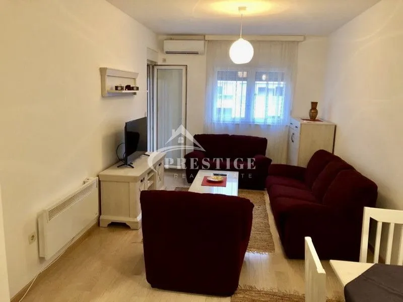 Rent, one bedroom apartment, 47m², City Kvart, Podgorica