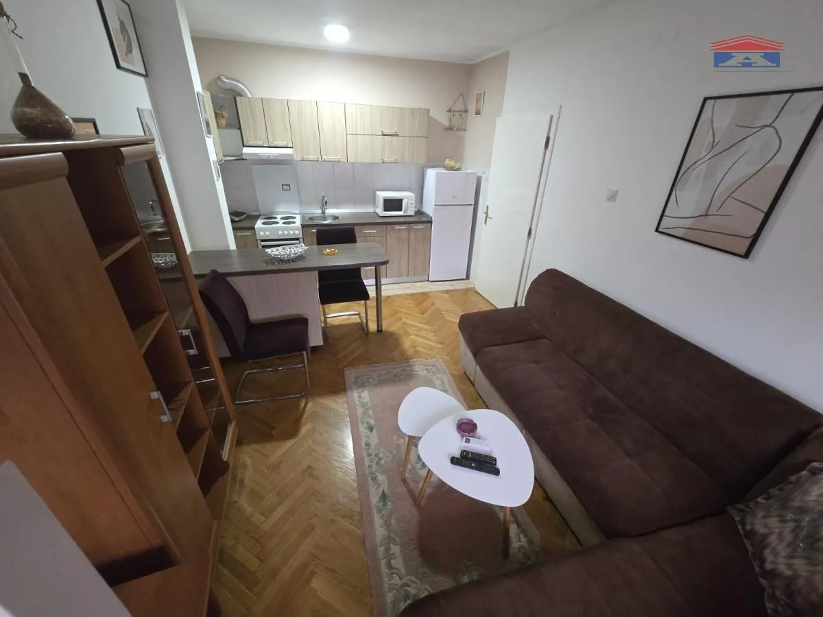 Rent, one bedroom apartment, 45m², Grbavica, Novi Sad Sve Podlokacije