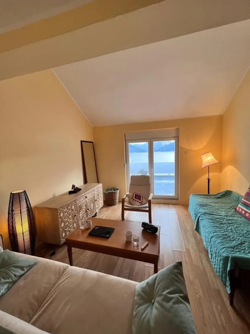 Prodaja, jednosoban stan, 52m², Krašići, Tivat