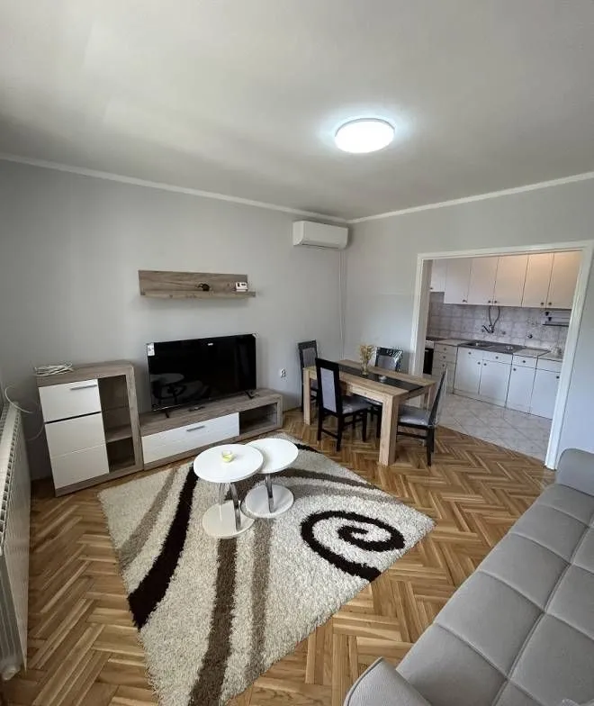 Rent, three bedroom apartment, 85m², Zeleno Brdo, Zvezdara Sve Podlokacije