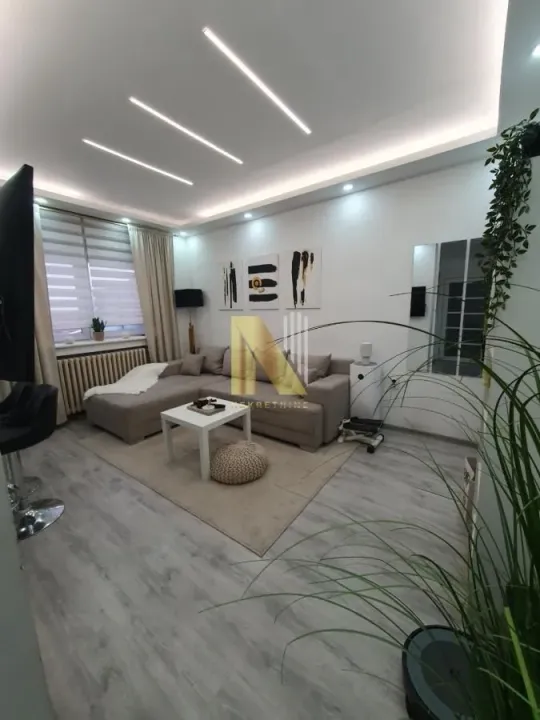 Prodaja, kuća, 76m², Salajka, Novi Sad Sve Podlokacije