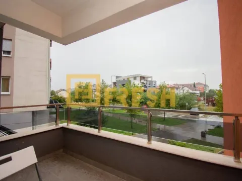 Izdavanje, dvosoban stan, 70m², Blok 9, Podgorica - image 17