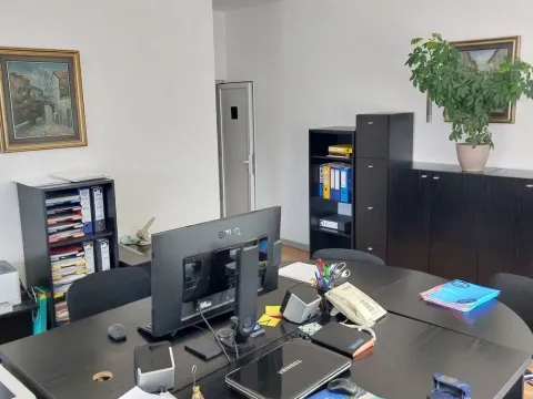Rent, office space, 48m², Galenika, Beograd - image 2