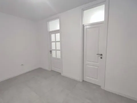 Izdavanje, poslovni prostor, 50m², Preko Morače, Podgorica - image 4