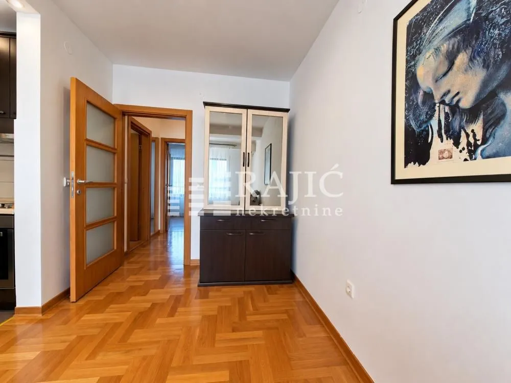 Rent, two bedroom apartment, 48m², Stari Grad, Beograd
