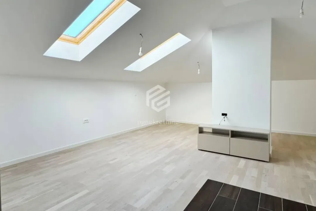 Sale, one bedroom apartment, 52m², Tološi, Podgorica