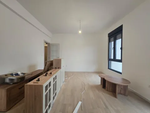 Prodaja, dvosoban stan, 64m², Tološi, Podgorica - image 3