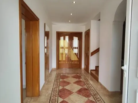 Izdavanje, kuća, 220m², Veternik, Novi Sad Sve Podlokacije - image 20