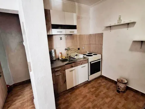 Izdavanje, jednosoban stan, 31m², Stari Aerodrom, Podgorica - image 4