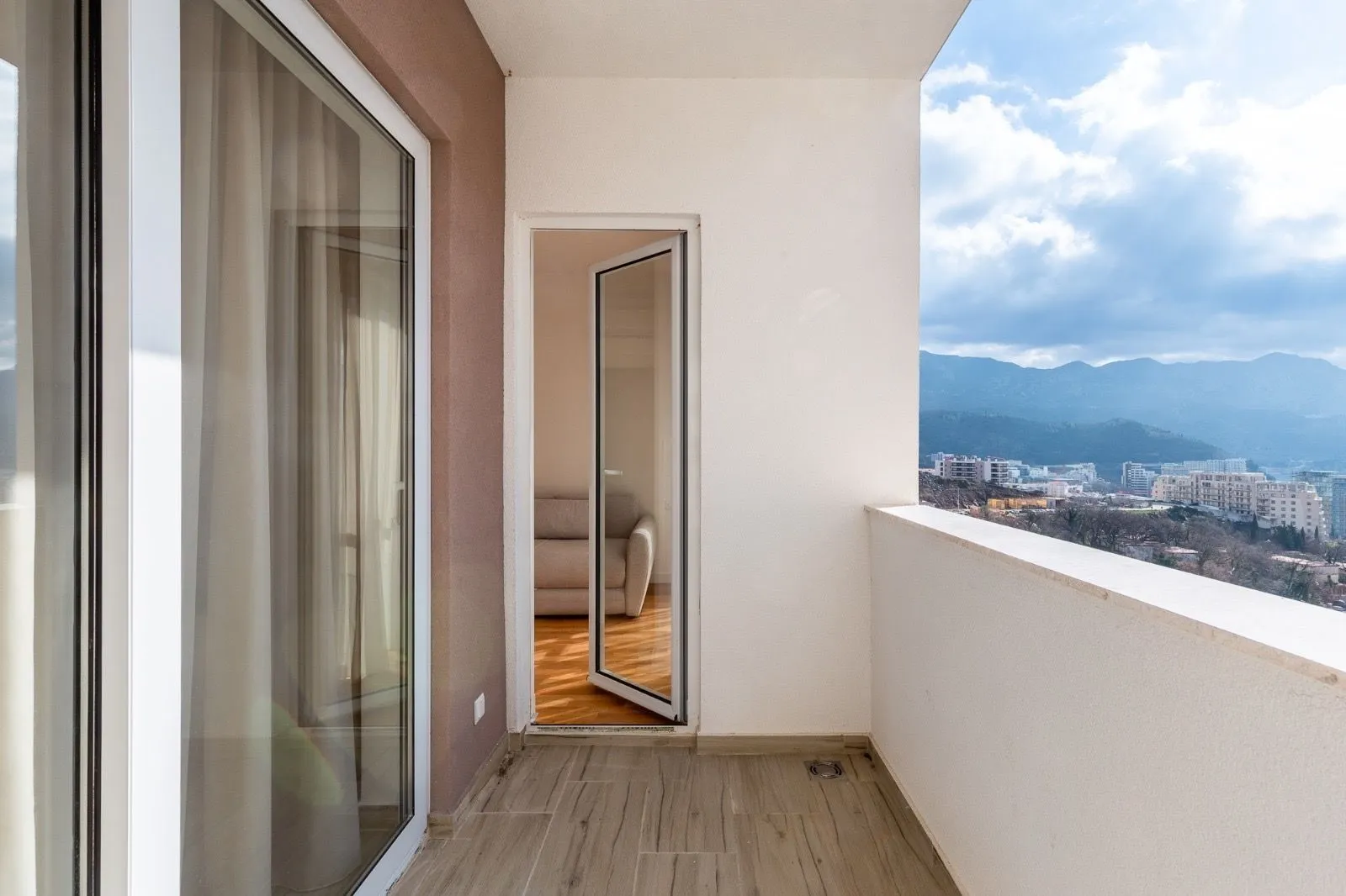Sale, one bedroom apartment, 38m², Bečići, Budva