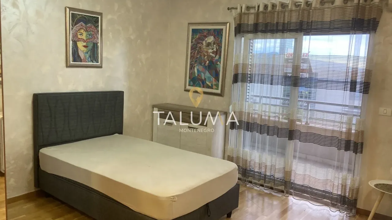 Izdavanje, garsonjera, 31m², City Kvart, Podgorica