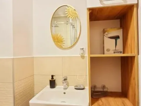 Rent, studio apartment, 30m², Budva, Crna Gora - image 9