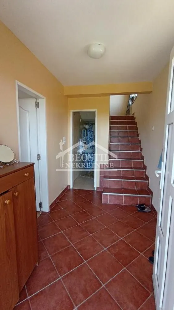 Prodaja, kuća, 191m², Vrčin, Grocka