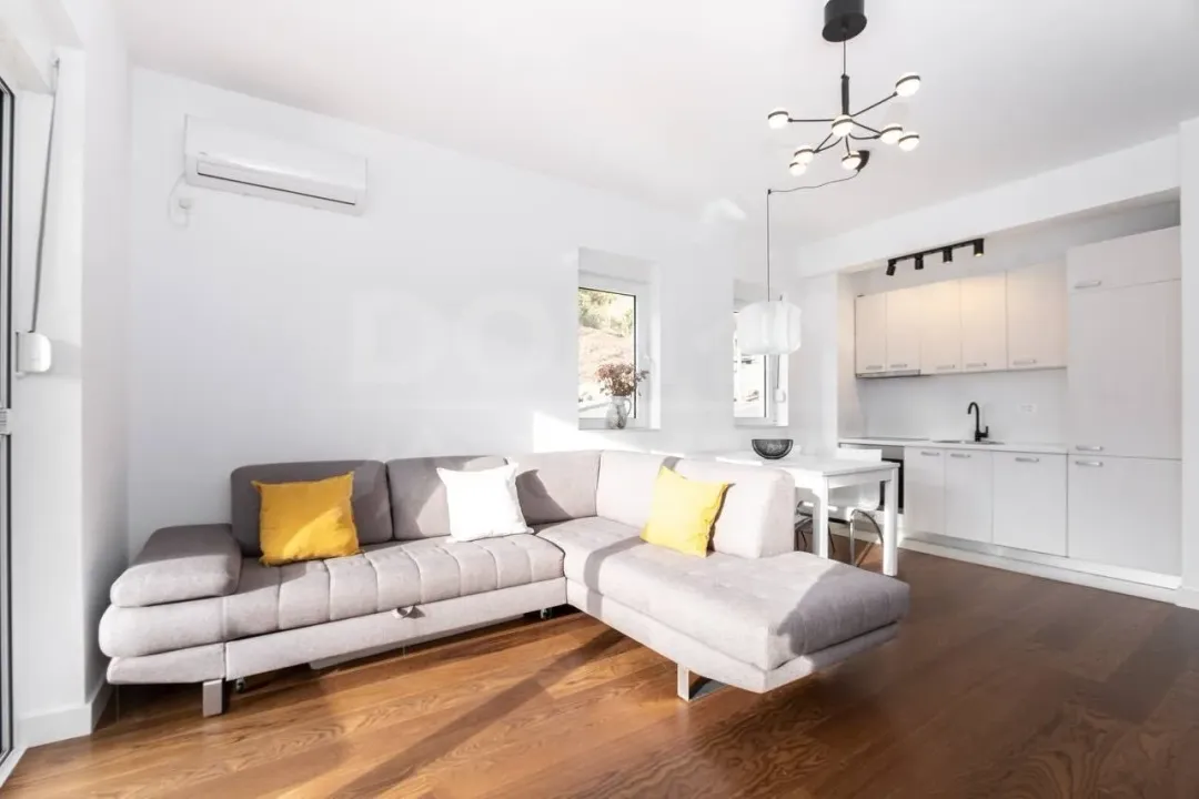 Izdavanje, jednosoban stan, 65m², Budva okolina, Budva