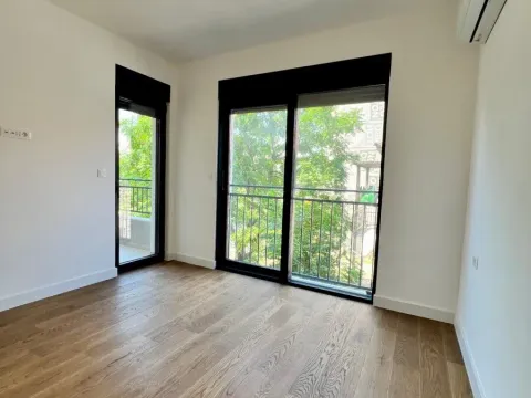 Izdavanje, trosoban stan, 115m², Preko Morače, Podgorica - image 7