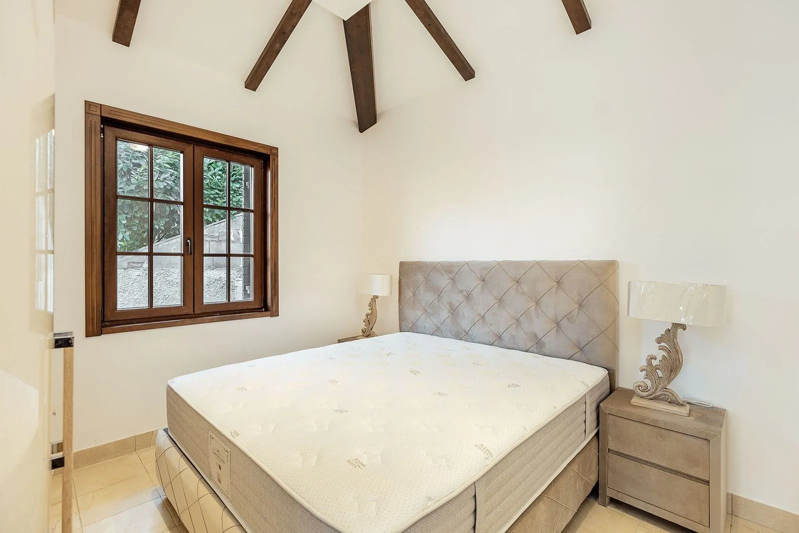 Sale, three bedroom apartment, 103m², Kostanjica, Kotor