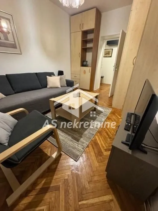 Izdavanje, četvorosoban stan, 79m², Autokomanda, Voždovac Sve Podlokacije