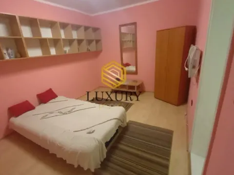 Izdavanje, trosoban stan, 850m², Nova Dalmatinska, Podgorica - image 11