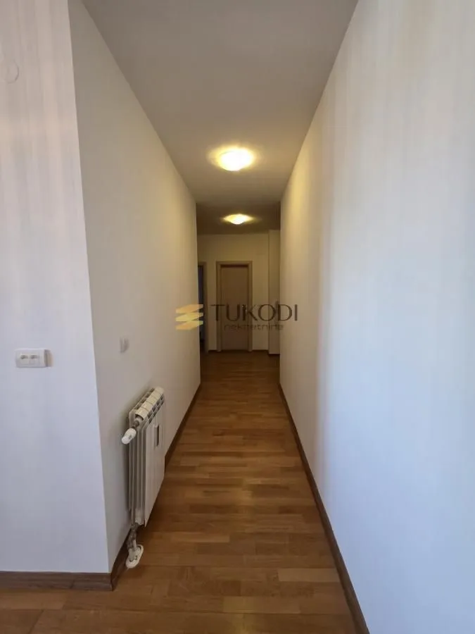 Prodaja, četvorosoban stan, 90m², Adamovićevo Naselje, Novi Sad Sve Podlokacije