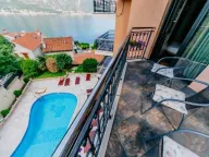 Sale, two bedroom apartment, 90m², Dobrota, Kotor - image 2