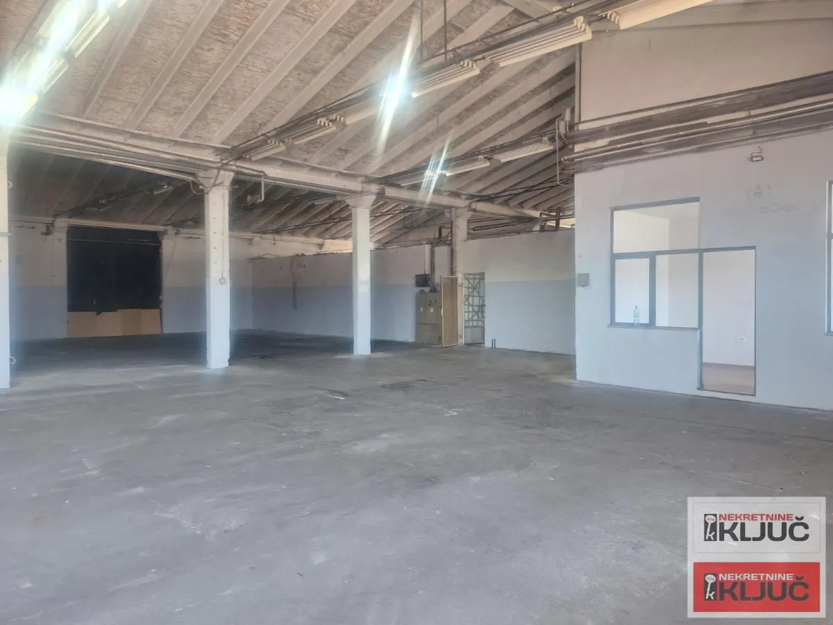 Rent, office space, 415m², Salajka, Novi Sad Sve Podlokacije
